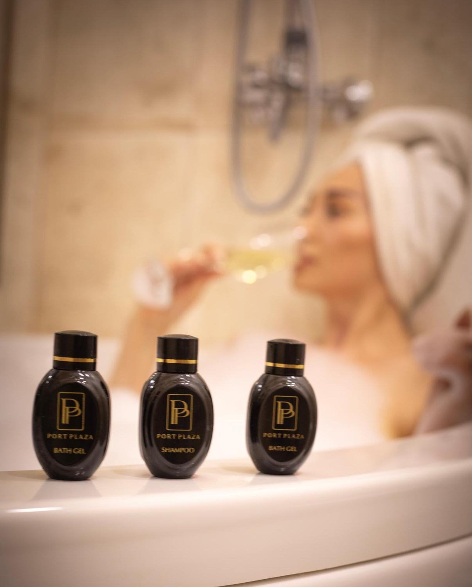 Port Plaza Evn 호텔 P'arak'ar 외부 사진