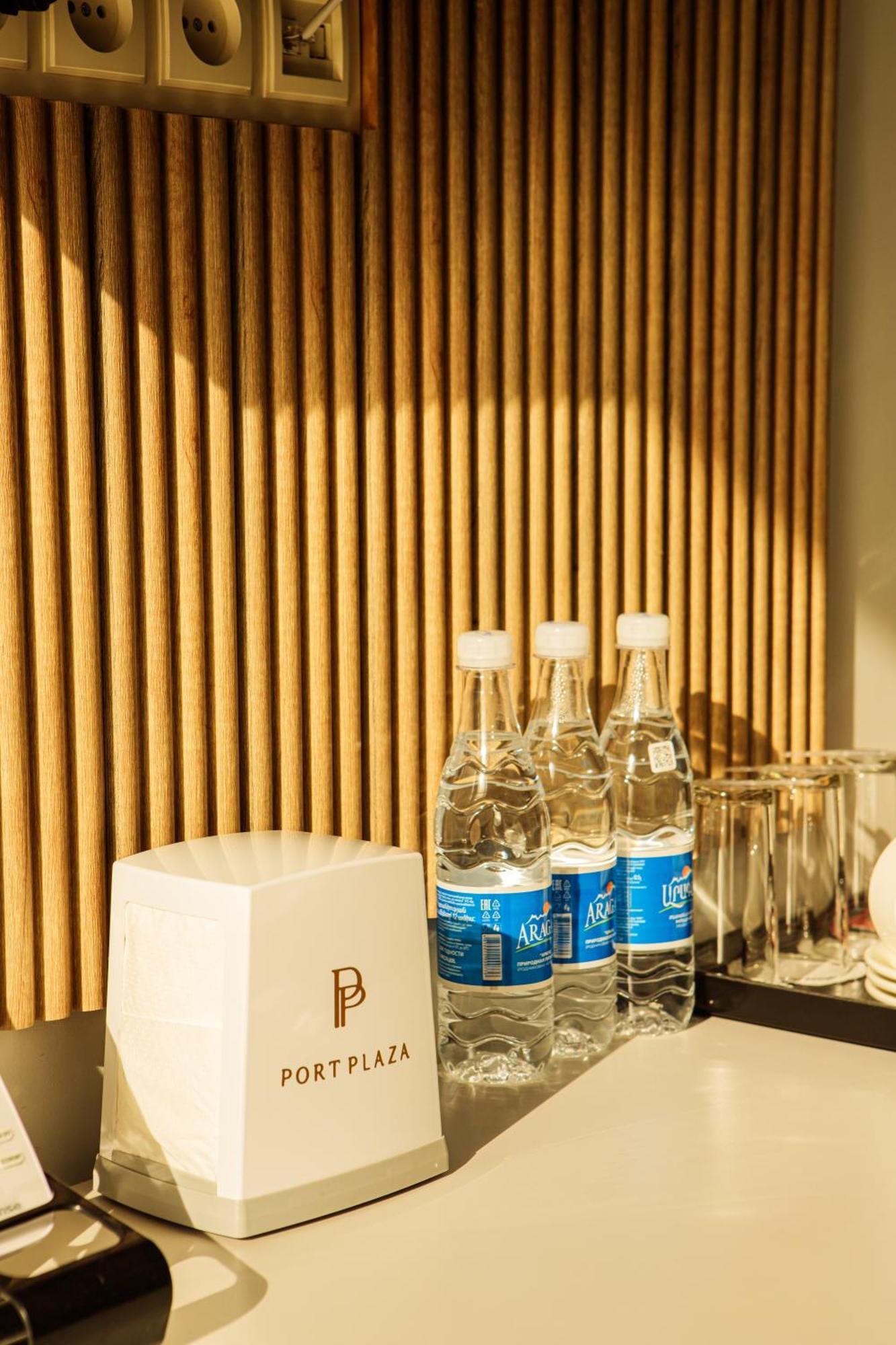 Port Plaza Evn 호텔 P'arak'ar 외부 사진